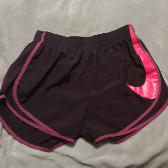Nike Shorts - Picture 12 of 14